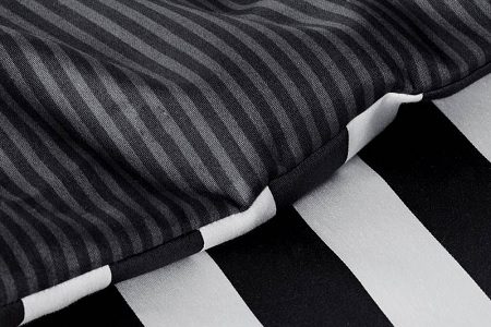 Housse de couette noire et blanche