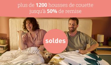 s SOLDES ont débuté chez Smulderstextiles ! Obtenez jusqu’à 50% de remise sur les plus grandes marques de linge de lit ! Rendez-vous dans la boutique pour découvrir les housses de couette, draps-housses, couettes, oreillers et autres articles de grandes marques comme Beddinghouse, Essenza, Snoozing et Rivièra Maison, à prix réduit !