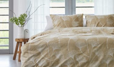 Offrez-vous une bonne nuit de sommeil avec notre sélection de housses de couette de qualité ! Confectionnées à partir des plus belles matières, en toutes les tailles et toutes les couleurs.