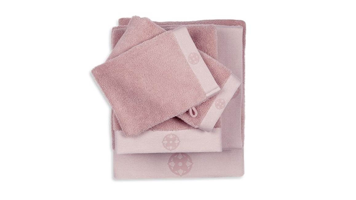 Kayori Yu linge de bain