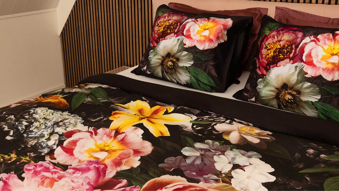 Snoozing Black Romance housse de couette