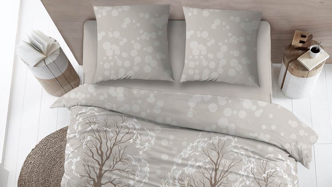 Snoozing Dora housse de couette en flanelle