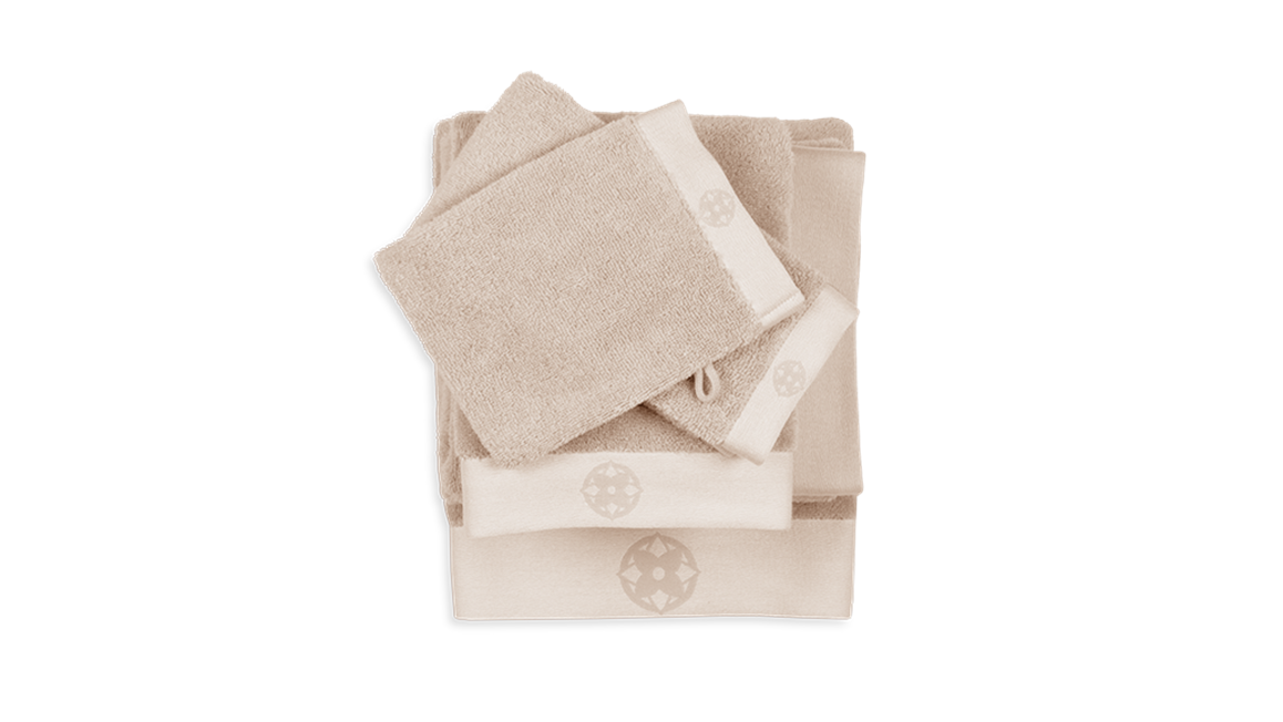 Kayori Taoru linge de bain