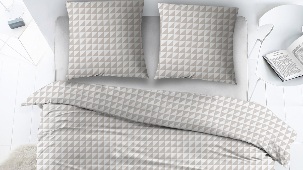Snoozing Chanel housse de couette