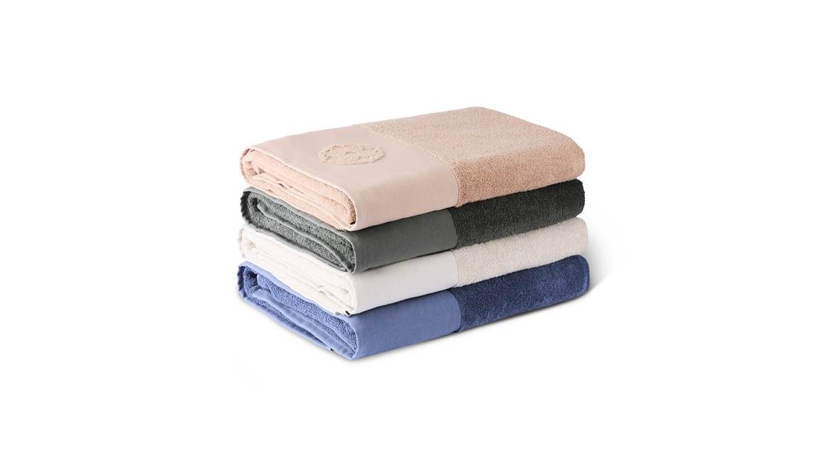Kayori Soba serviette de plage