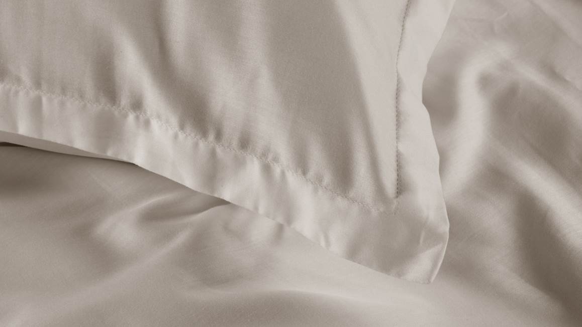 Snoozing Satin Uni housse de couette
