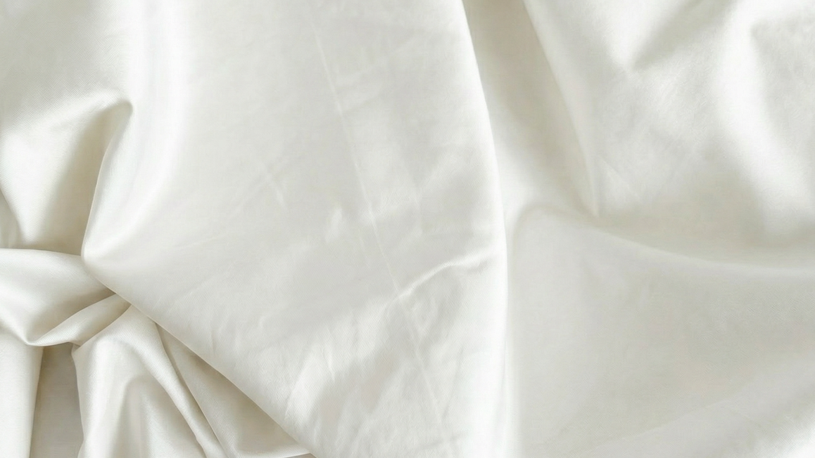 Kayori Saya drap-housse grand bonnet satin