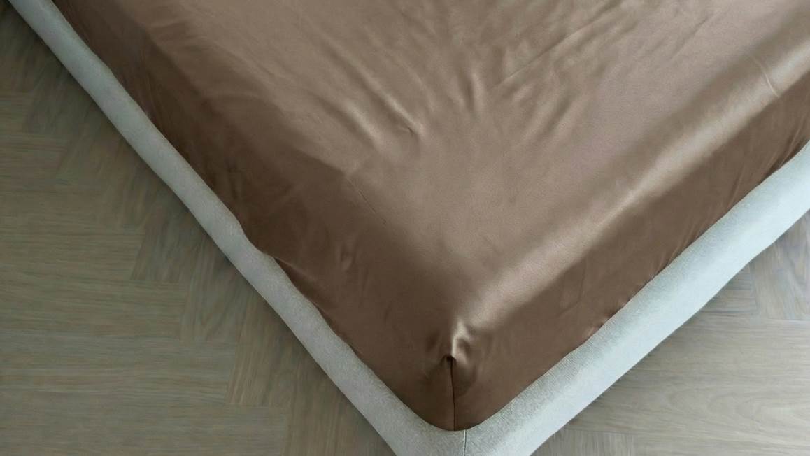 Kayori Saya drap-housse surmatelas satin