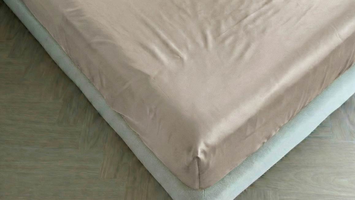 Kayori Saya drap-housse surmatelas satin