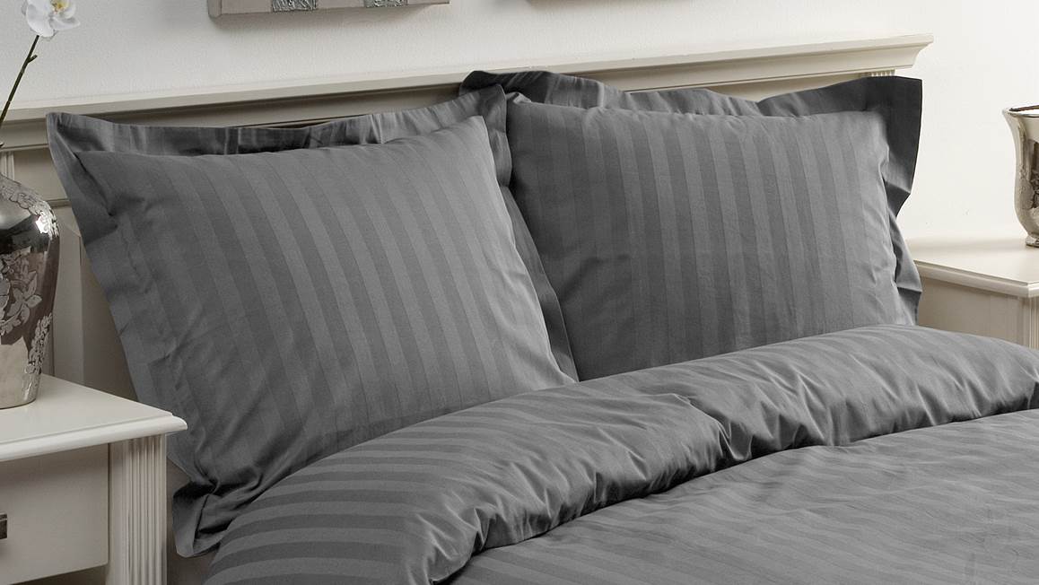 Papillon Uni Satin housse de couette