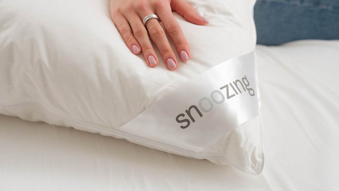 SnoozingMatterhorn oreiller duvet moelleux