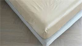 Kayori Saya drap-housse grand bonnet satin