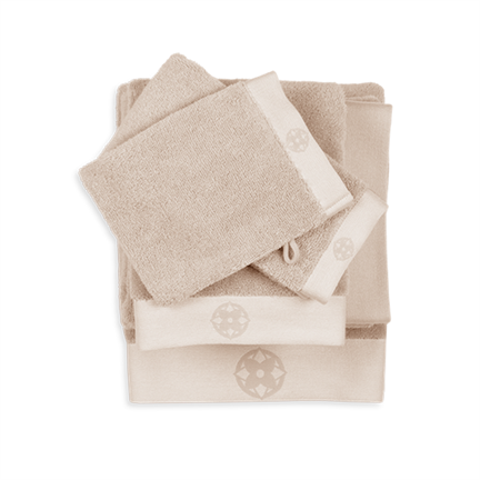 Kayori Taoru linge de bain